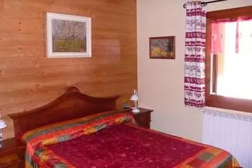 Aparthotel Areu - Areu