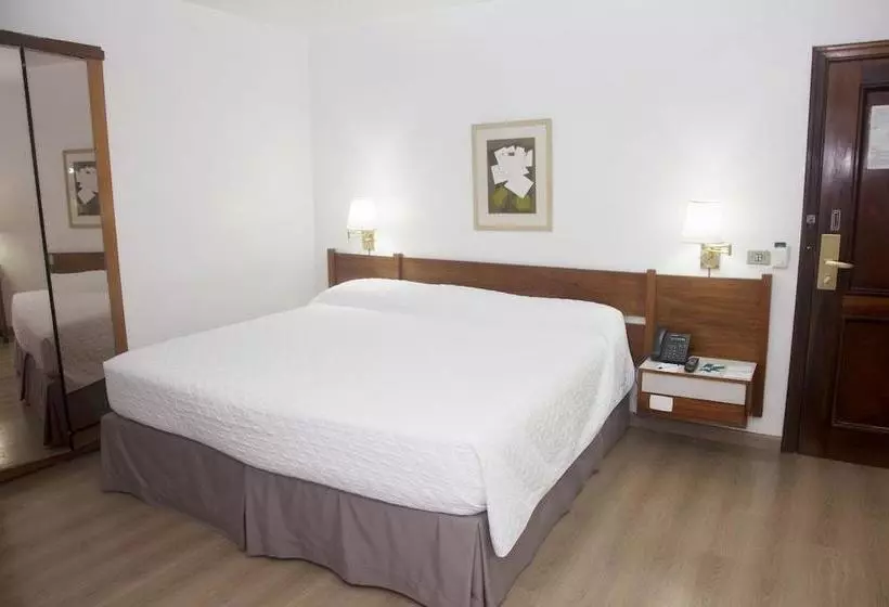 Fotos del hotel Everest Rio:  12