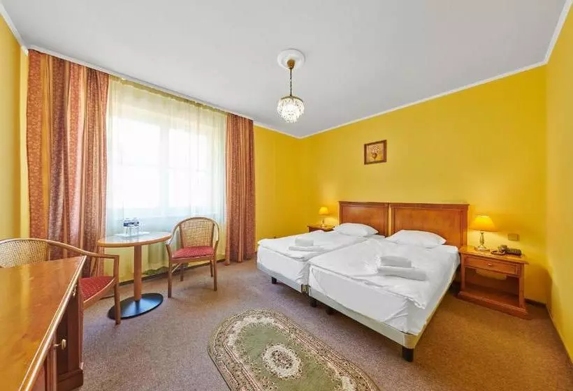 Fotos del hotel Abri:  14