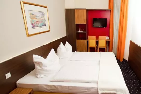 Fotos del hotel Tourist:  6