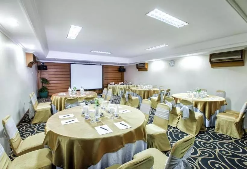 Fotos del hotel Singgasana Hotel Surabaya:  8