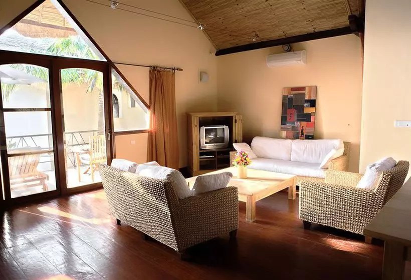 Fotos del hotel Les Alizes Beach Resort:  9