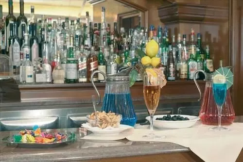 Fotos del hotel Capital Inn:  6