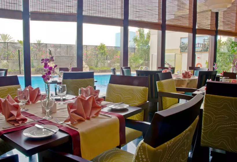 Fotos del hotel Flora Park Deluxe Hotel Apartments:  8