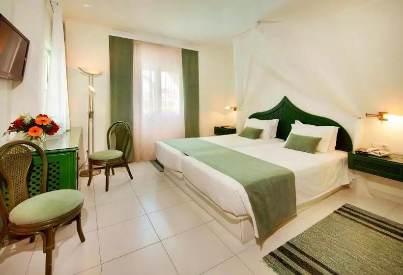 Fotos del hotel Villa Esmeralda:  5