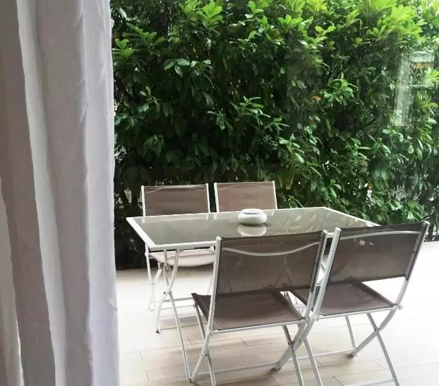 Fotos del hotel Arthur Properties Bel Air:  4