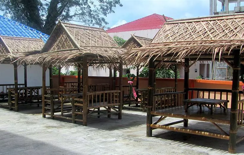 Fotos del hotel Neeraja Guesthouse:  4