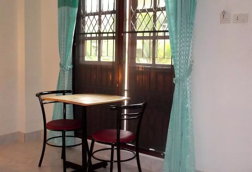 Fotos del hotel Neeraja Guesthouse:  5