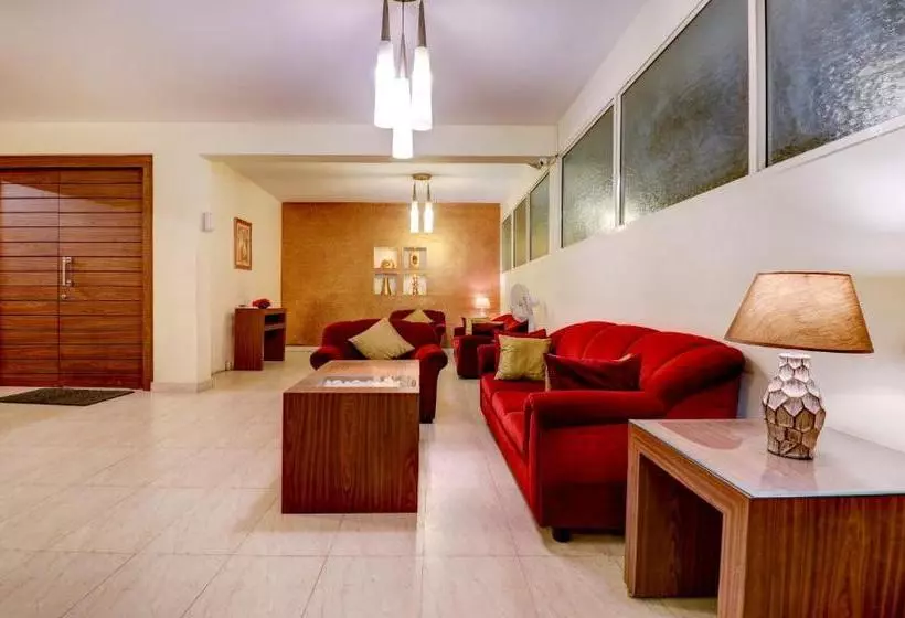 Fotos del hotel Treebo Trip Mels Regency Embassy Golflink:  3