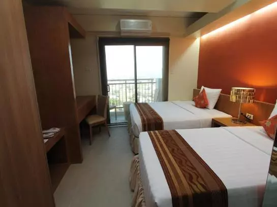 Fotos del hotel City Suites Ramos Tower:  12