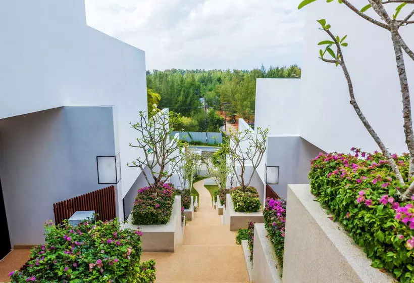 Fotos del hotel Lotus Gardens Residence:  4