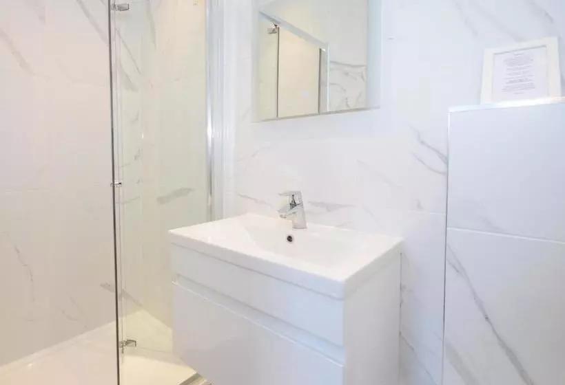 Fotos del hotel Airden House:  3