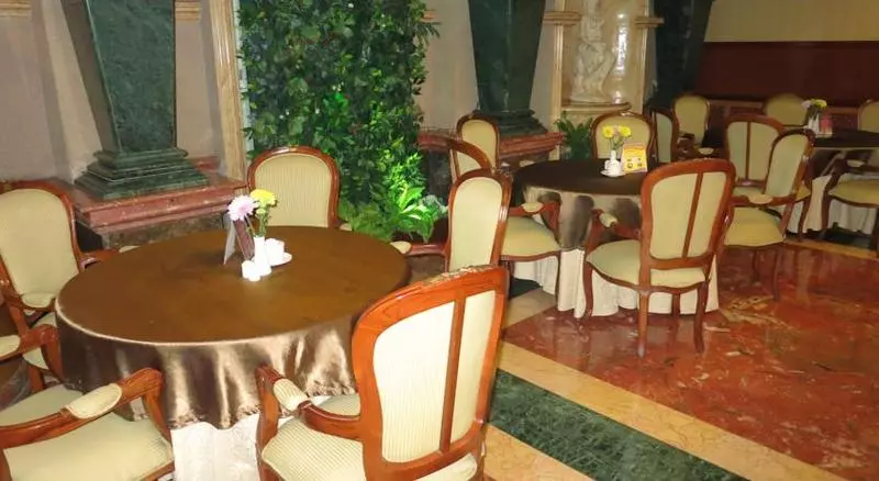 Fotos del hotel Gajahmada Graha:  4