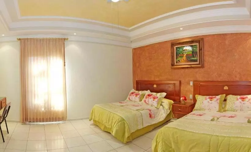 Fotos del hotel Rincon Tarasco:  5