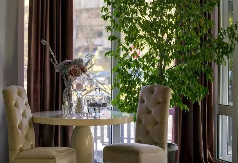 Fotos del hotel New Belgrade Garni:  3