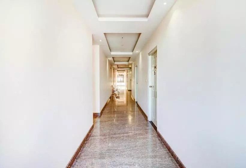 Fotos del hotel Fabhotel Bali Square Munnekollal:  6