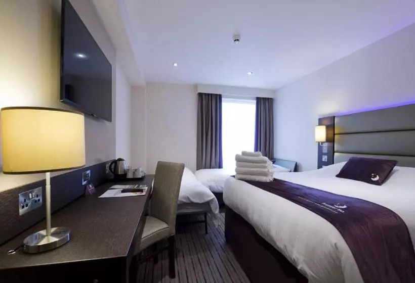 Fotos del hotel Premier Inn London Clapham:  23