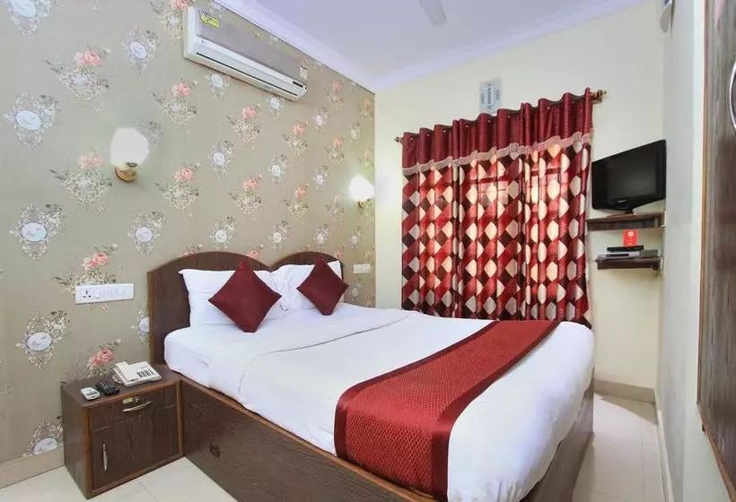 Fotos del hotel Oyo 7728 Hotel Nayaab Comforts:  16