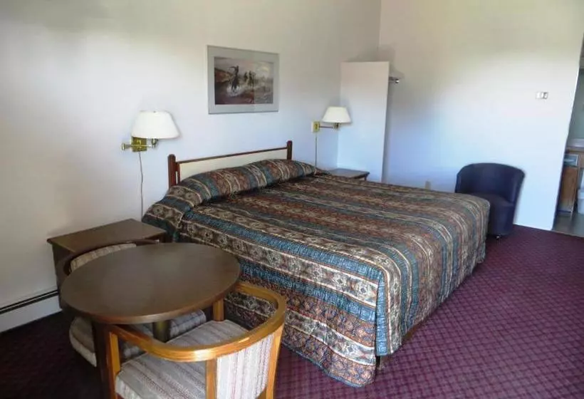 Stetson Village Inn