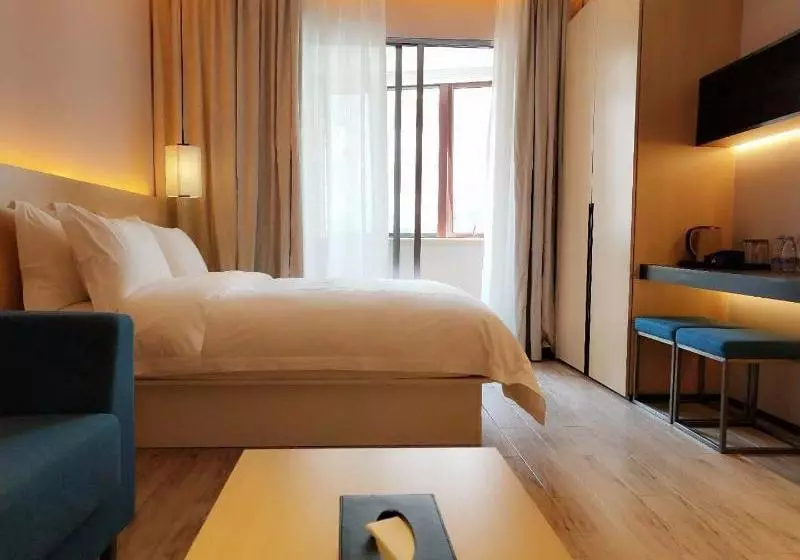 Fotos del hotel Rongju:  5