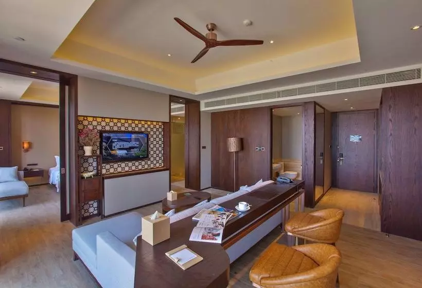Fotos del hotel Mangrove Tree Resort World Sanya Bay- Queen Palm Towers:  10