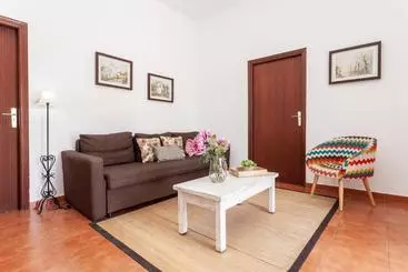 Casa Emblemática Casa Del Cuartel - La Oliva