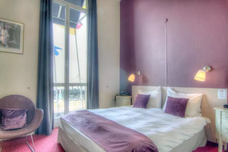 Fotos del hotel Antigone:  8