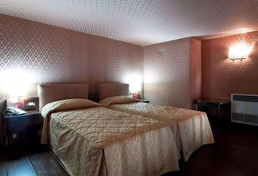 Fotos del hotel Prince Galles:  6