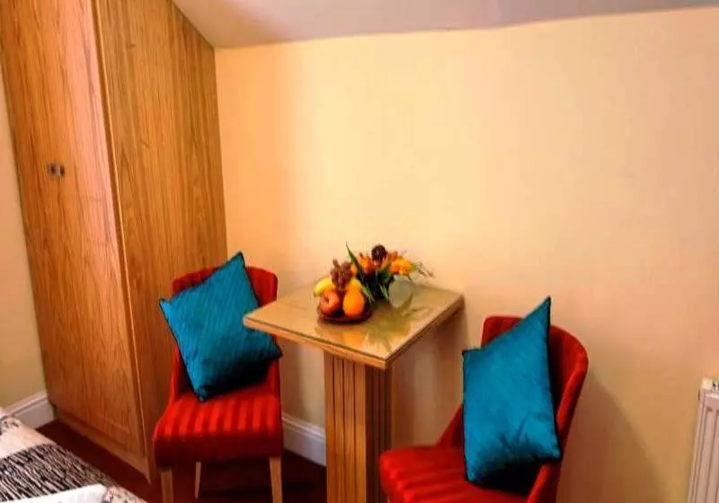 Fotos del hotel Garnish House:  8