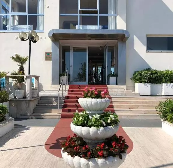 Fotos del hotel International:  15