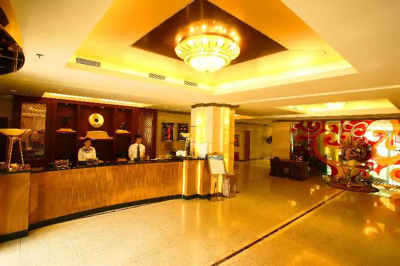 Fotos del hotel HuaJun Suite:  3