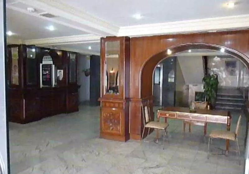 Fotos del hotel Commodore:  2
