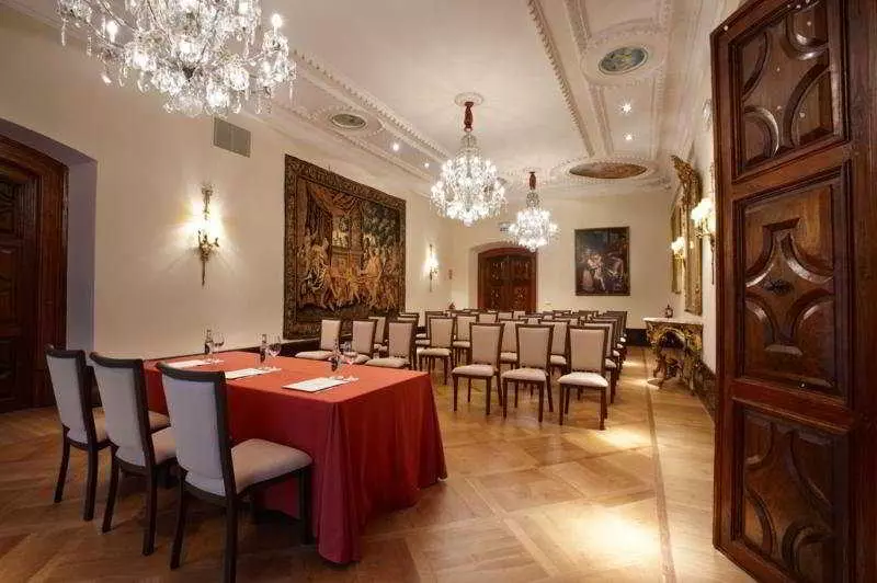 Fotos del hotel Palacio Guendulain:  13