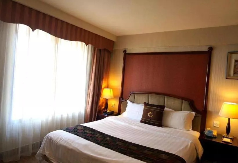 Fotos del hotel Royal Plaza:  6