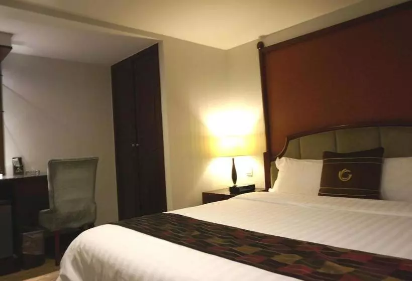 Fotos del hotel Royal Plaza:  8