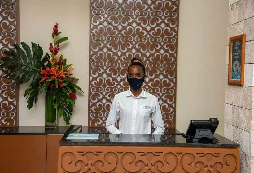 Fotos del hotel Golden Tulip Zanzibar Airport:  8