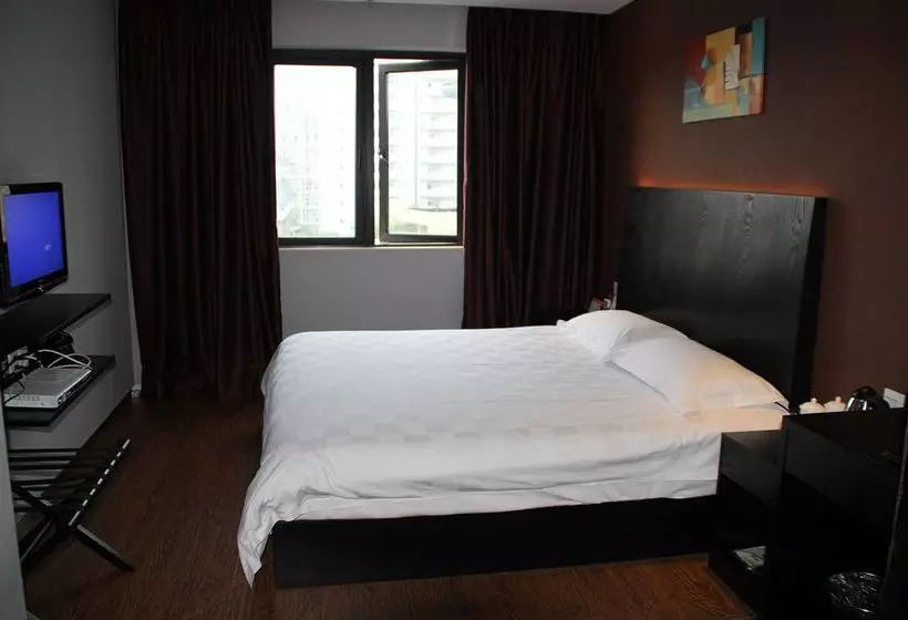 Fotos del hotel Fx Hotel Third Military Medical University:  7