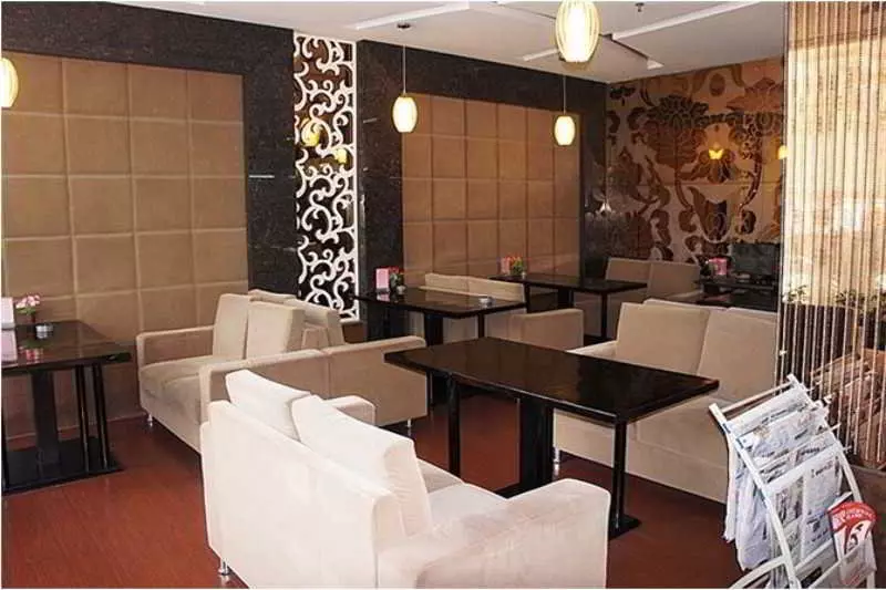 Fotos del hotel Education:  4