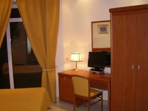 Fotos del hotel Eur Guest House:  13
