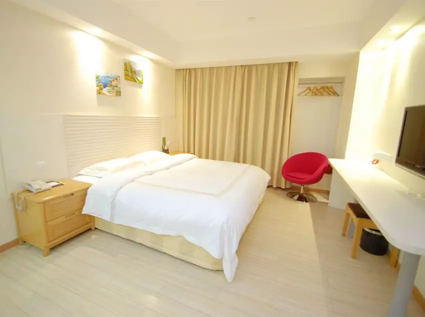 Fotos del hotel Overseas Chinese Friendship:  5