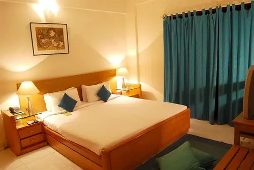 Fotos del hotel Sterling Suites Langford Town:  4