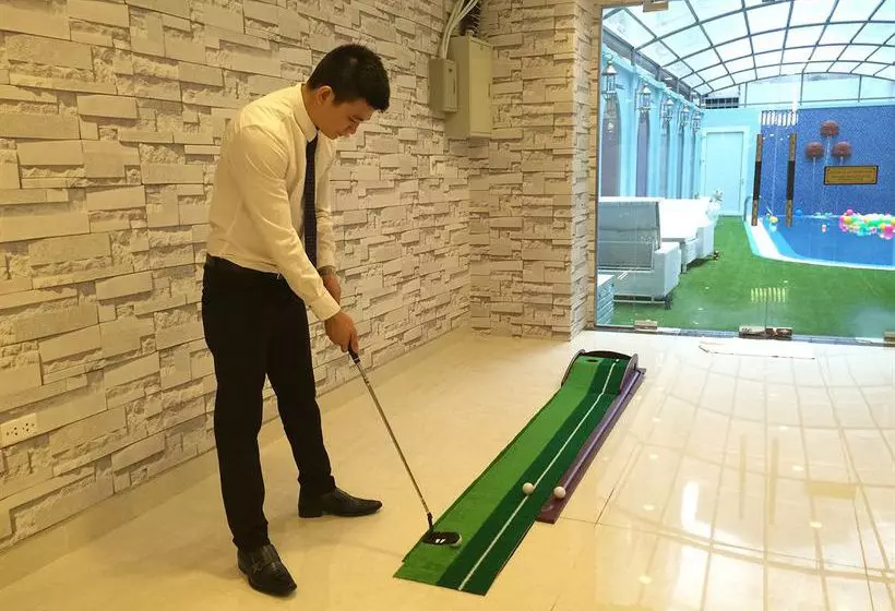 Fotos del hotel Boss Legend:  16