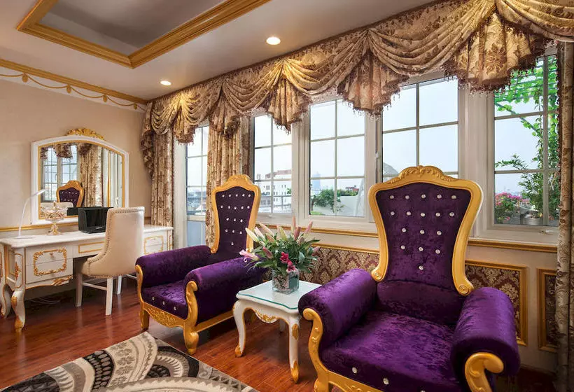 Fotos del hotel Boss Legend:  25