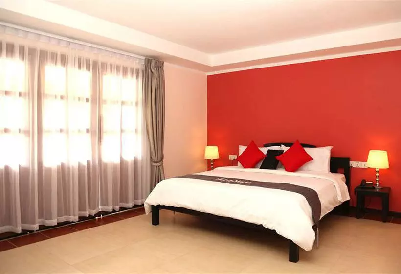 Villa Nane Boutique & Cafe