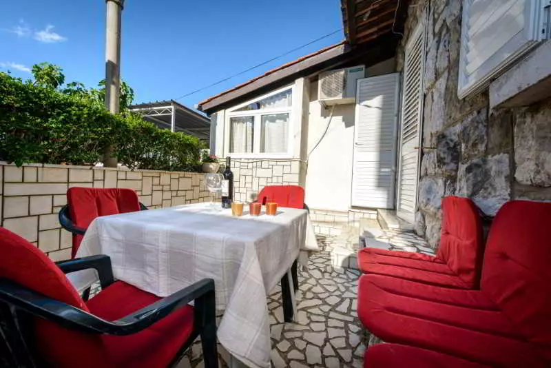 Fotos del hotel Apartmani Villa Tolja:  7