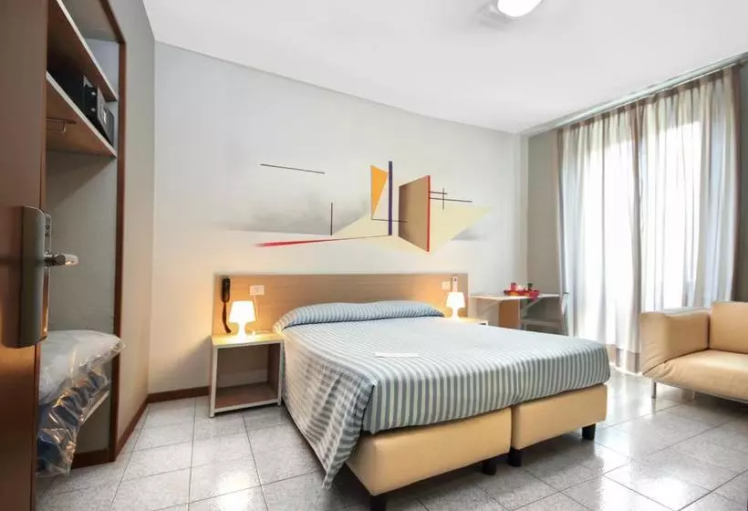 Fotos del hotel Anton&art:  16