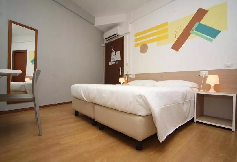 Fotos del hotel Anton&art:  24