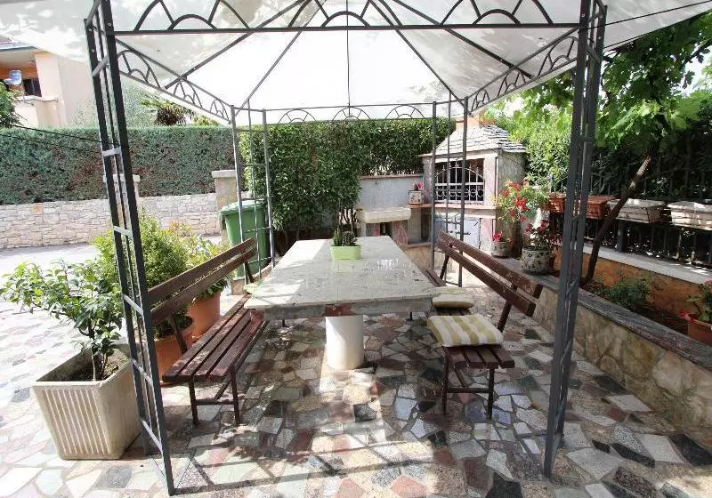 Fotos del hotel Apartment Divna:  11