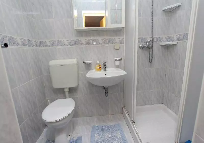 Fotos del hotel Apartment Divna:  14