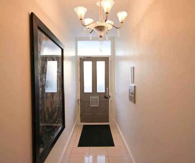 Fotos del hotel Princes Square Serviced Apartments:  8